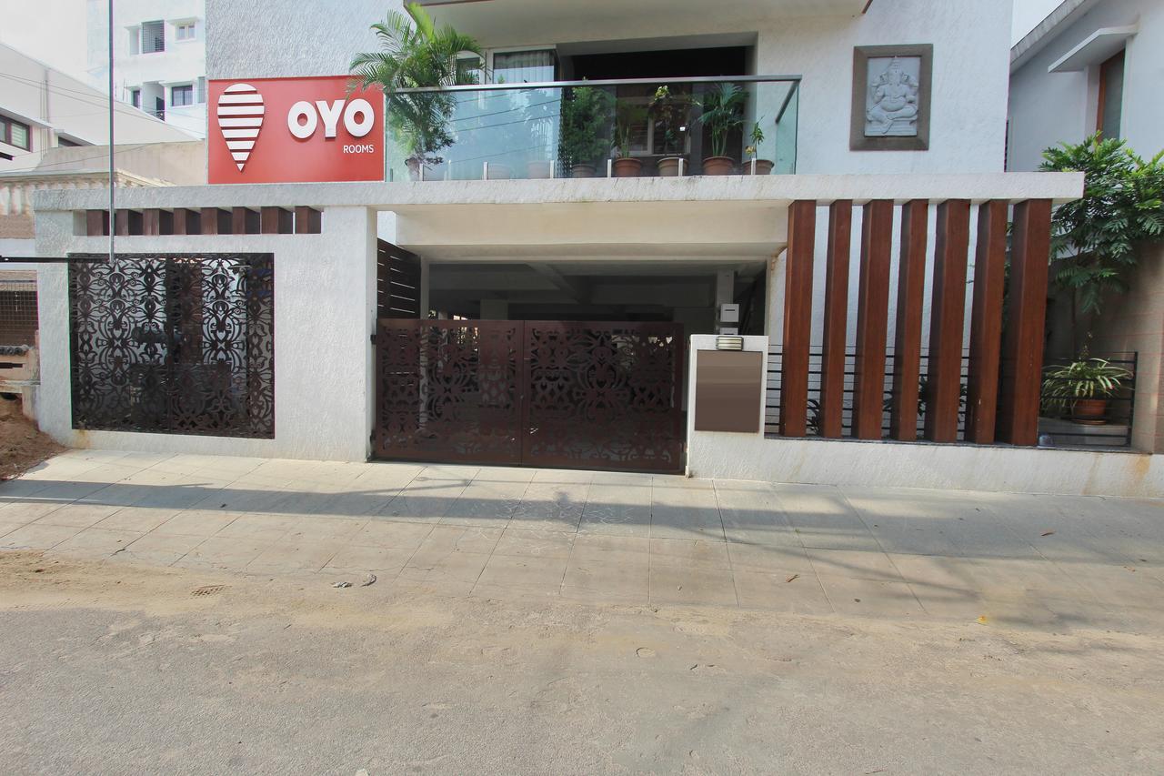 Oyo 2132 Apartment Aditya Residency 班加罗尔 外观 照片